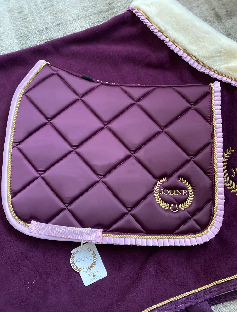 Red Joline Sadelunderlag Rød Shetland - Joline Sadelunderlag  - 8720589574151